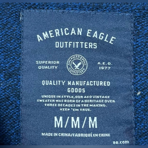 American Eagle Outfitters Blue Long Sleeve V-neck Sweater Shirt | Size: Medium - Picture 3 of 5